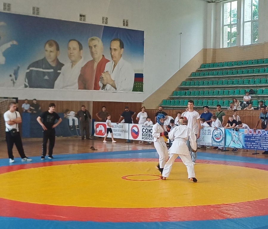 В Майкопе прошел турнир по всестилевому карате памяти Мурата Хачекожева